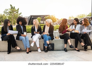 Multiethnic Business Women Doing Lunch Break Outdoor From Office Building   Soft Focus On Blond Girl Face