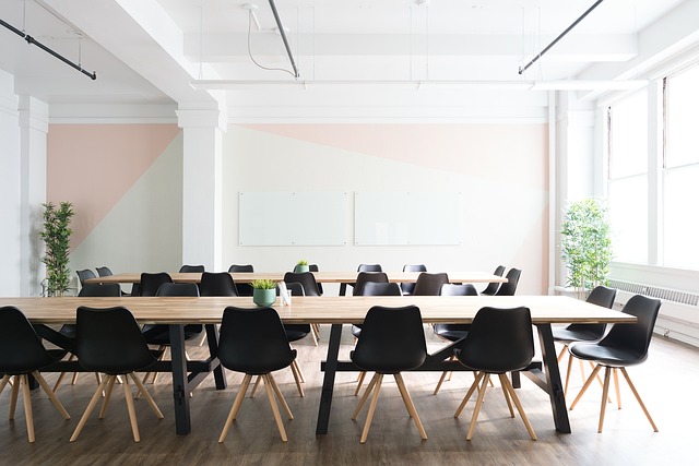 White Room Office Table Chairs